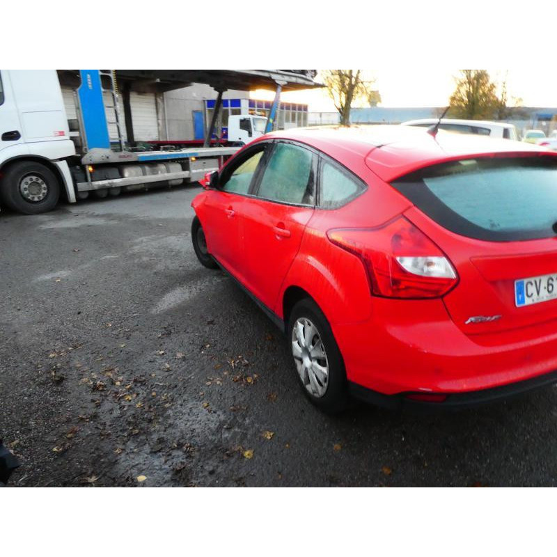 Malle/Hayon arriere FORD FOCUS 3 Photo n°15