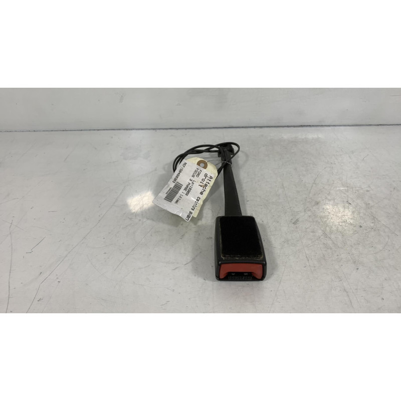 Attache ceinture avant droit FORD FOCUS 3 Photo n°2