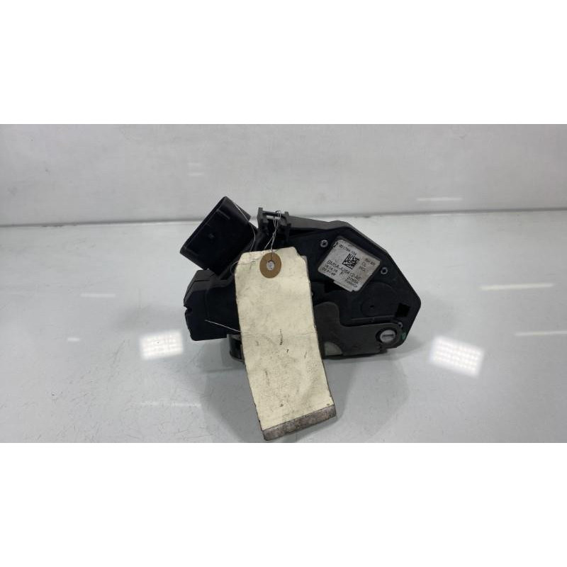 Serrure arriere droit FORD FOCUS 3 Photo n°1
