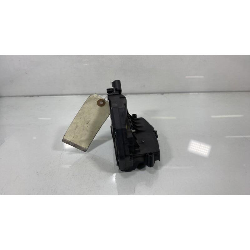 Serrure arriere droit FORD FOCUS 3 Photo n°3