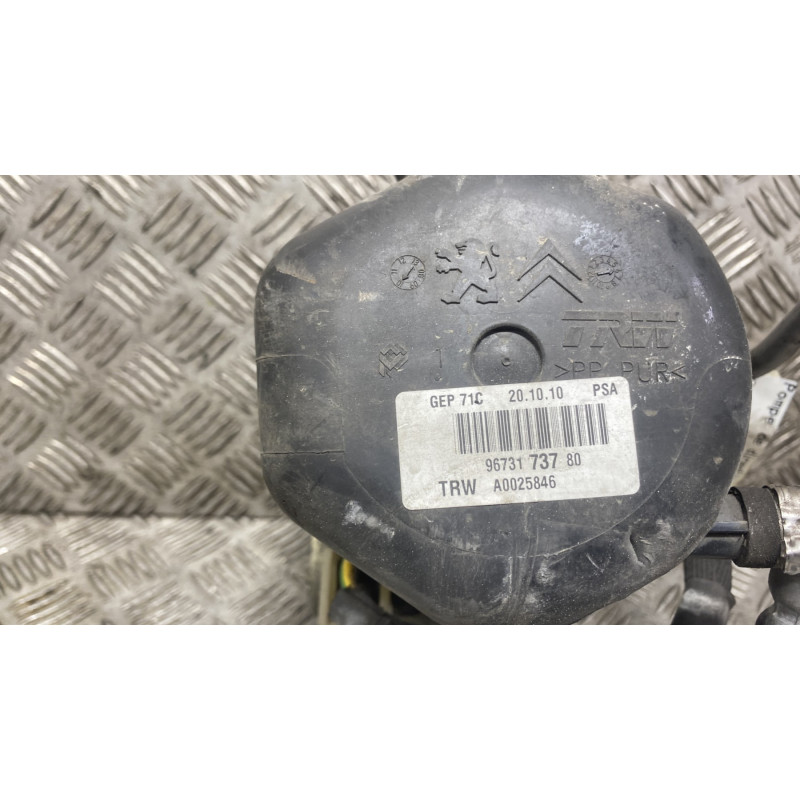 Pompe de direction CITROEN C5 2 Photo n°2