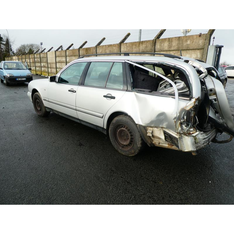Pare soleil gauche MERCEDES CLASSE E 210 Photo n°3