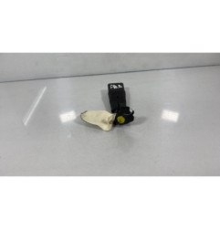 Attache ceinture arriere droit TOYOTA AURIS 1