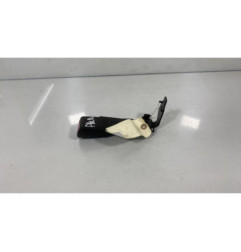 Attache ceinture arriere droit TOYOTA AURIS 1