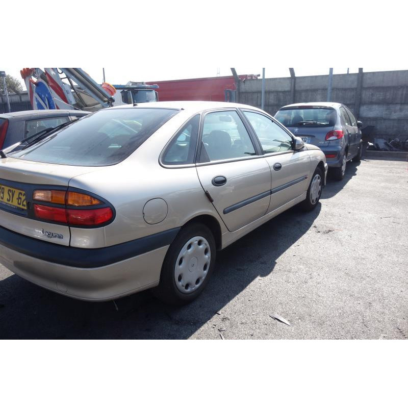 Pompe de direction RENAULT LAGUNA 1 Photo n°7