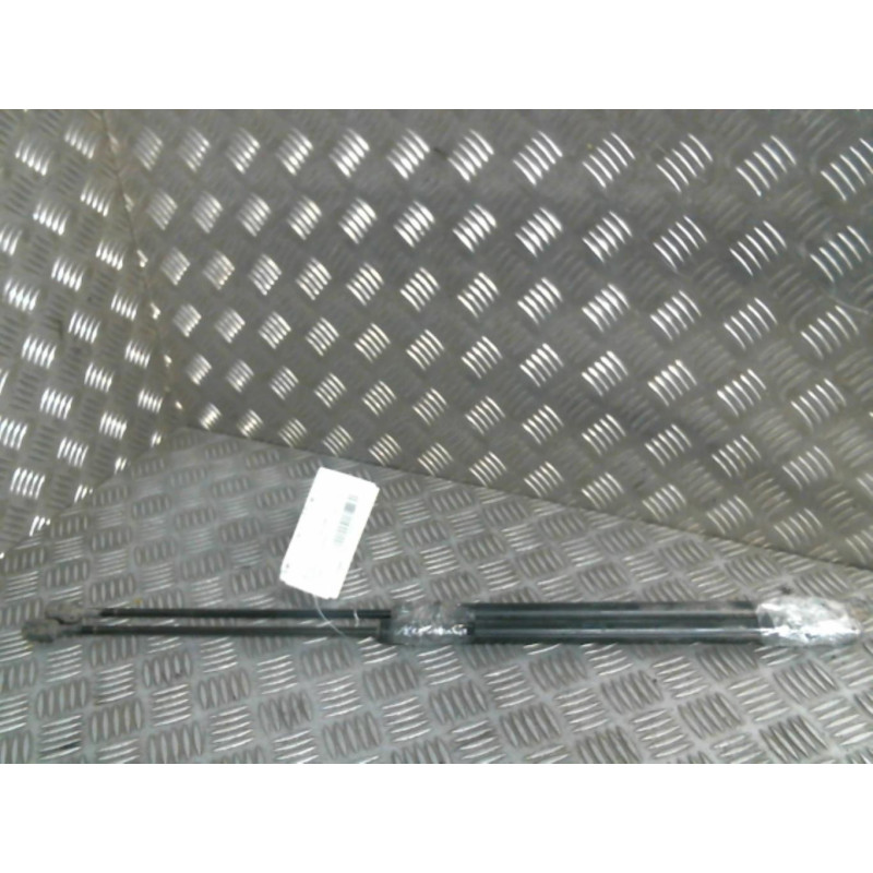 Verin de coffre RENAULT MEGANE 3 Photo n°1