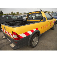 Feu arriere stop central FIAT STRADA