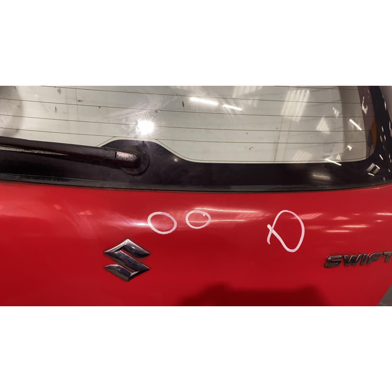 Malle/Hayon arriere SUZUKI SWIFT 3 Photo n°2