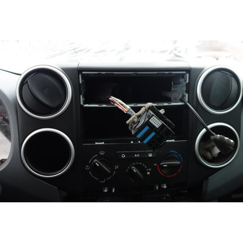Poignee interieur arriere droit CITROEN BERLINGO 2 Photo n°9