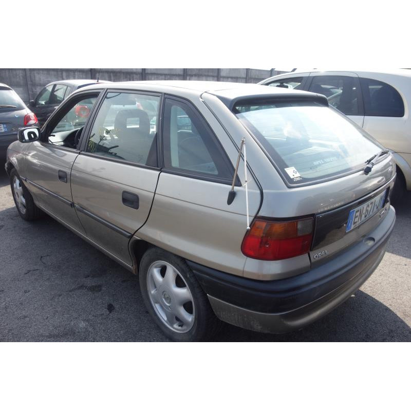 Pompe de direction OPEL ASTRA F Photo n°8