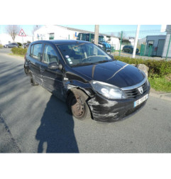 Serrure avant droit DACIA SANDERO 1