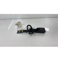 Attache ceinture avant gauche TOYOTA AURIS 1