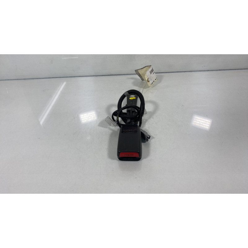 Attache ceinture avant gauche TOYOTA AURIS 1 Photo n°3