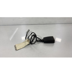 Attache ceinture avant droit FIAT 500 2