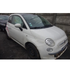 Attache ceinture avant droit FIAT 500 2