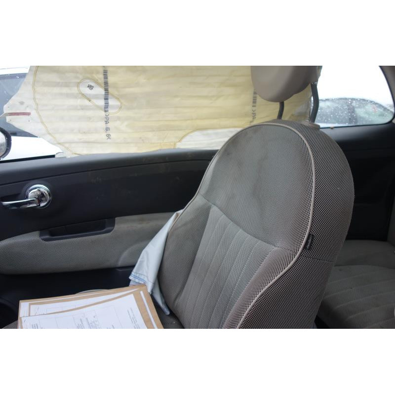 Attache ceinture avant droit FIAT 500 2 Photo n°9
