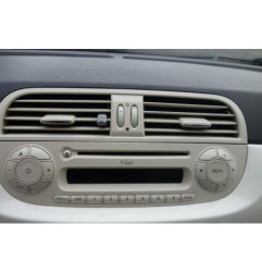 Attache ceinture avant droit FIAT 500 2