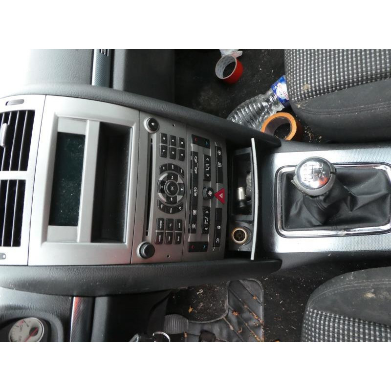 Air bag conducteur PEUGEOT 407 Photo n°14
