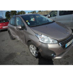 Trappe d'essence PEUGEOT 208 1