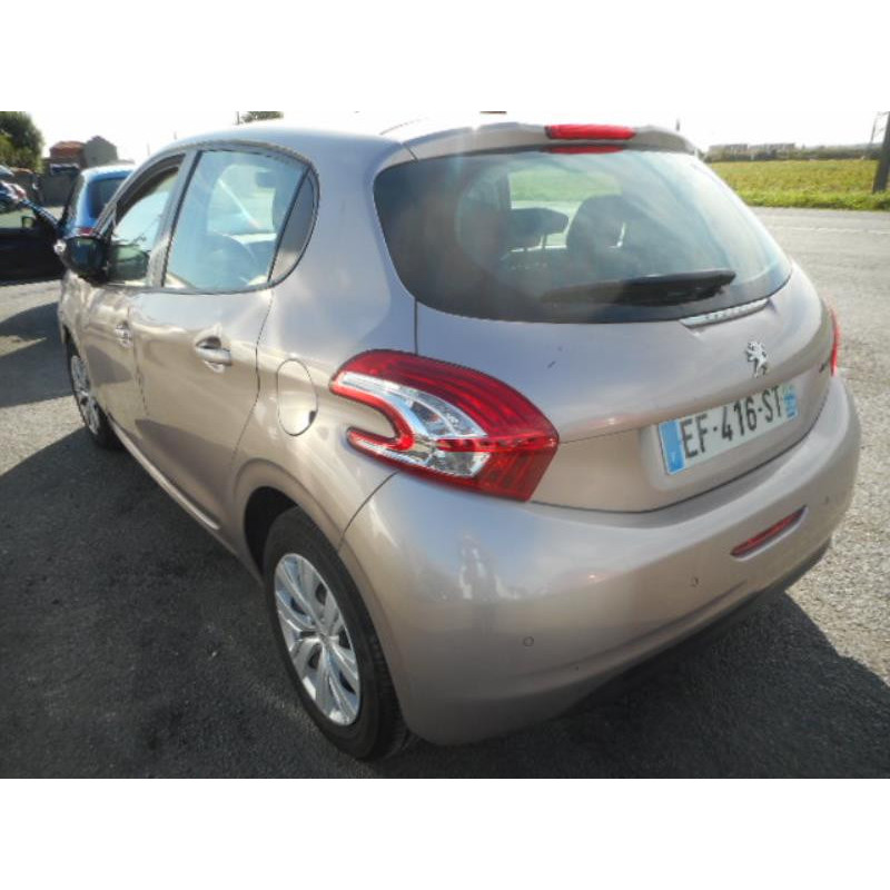 Trappe d'essence PEUGEOT 208 1 Photo n°8