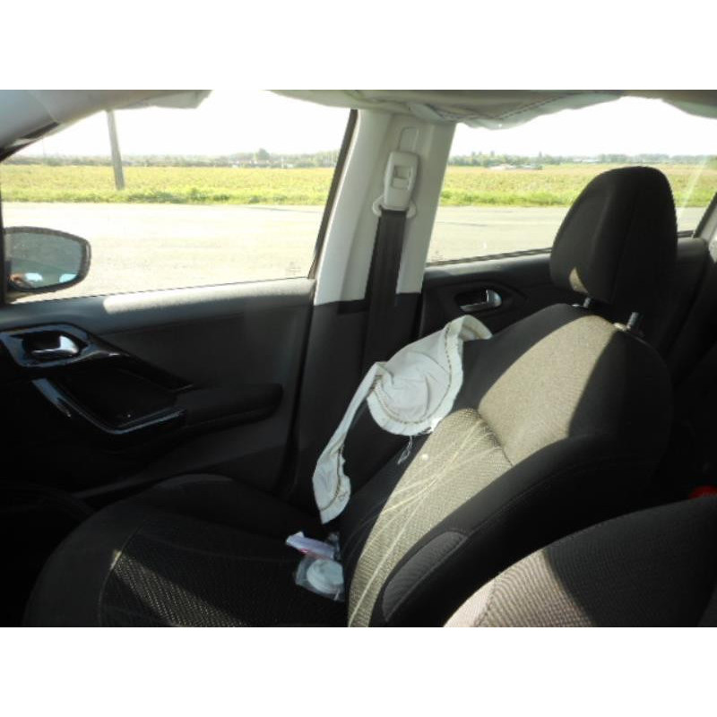 Trappe d'essence PEUGEOT 208 1 Photo n°9