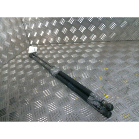 Verin de coffre RENAULT MEGANE 3 Photo n°1