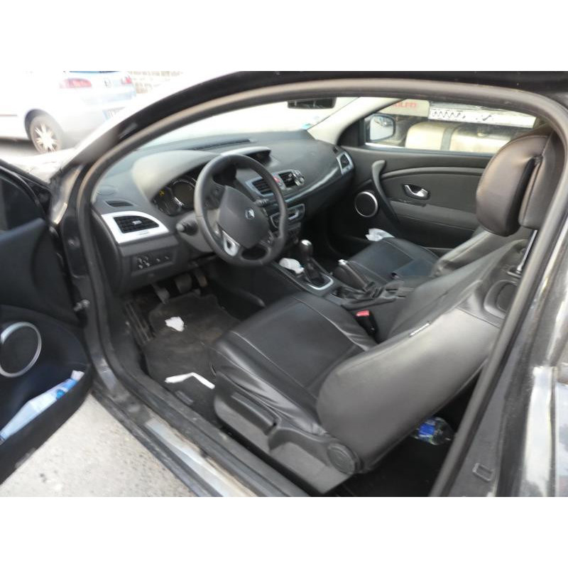 Verin de coffre RENAULT MEGANE 3 Photo n°9