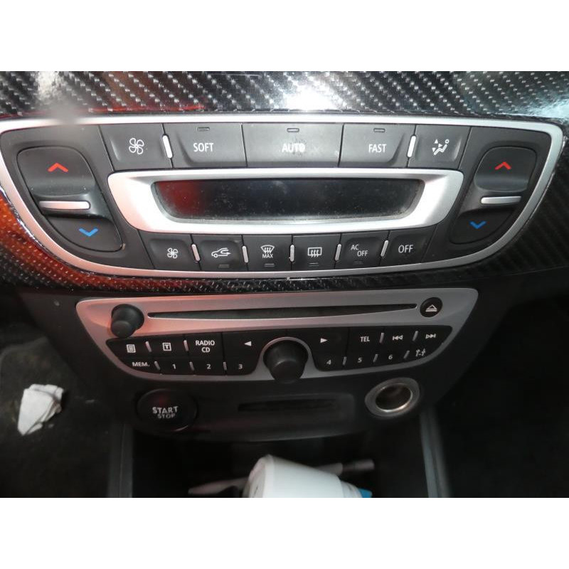 Verin de coffre RENAULT MEGANE 3 Photo n°10