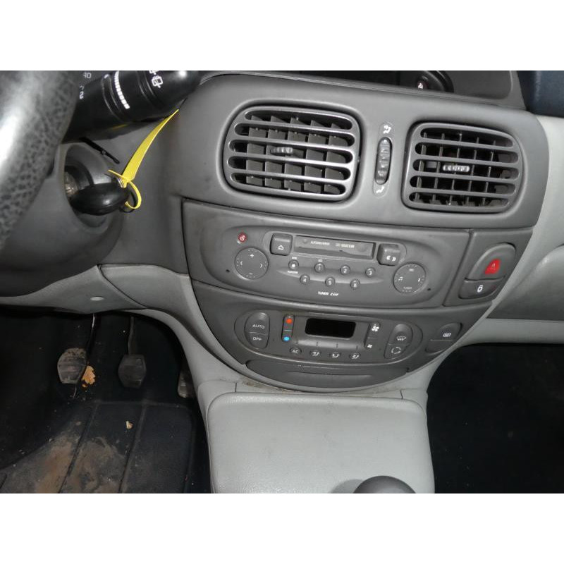 Plage arriere RENAULT SCENIC 1 Photo n°3