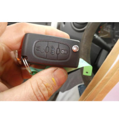 Serrure avant droit CITROEN BERLINGO 2