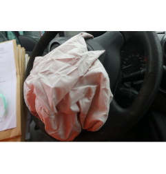 Serrure avant droit CITROEN BERLINGO 2