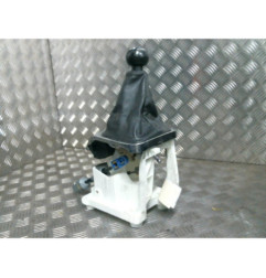 Levier de vitesses PEUGEOT 5008 1