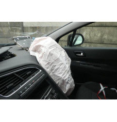 Levier de vitesses PEUGEOT 5008 1