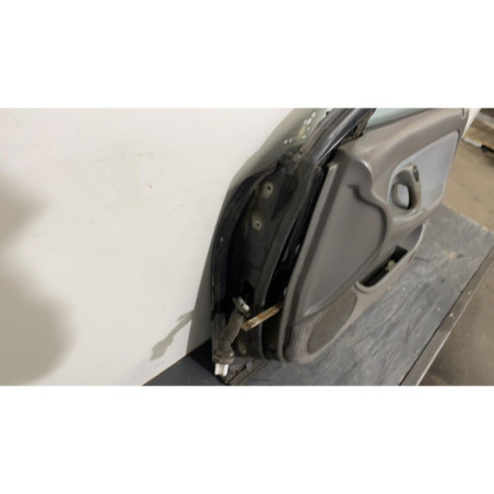 Porte avant droit MAZDA 626 3 Photo n°1