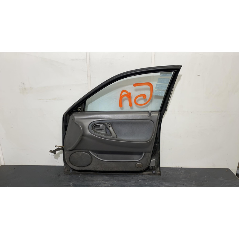 Porte avant droit MAZDA 626 3 Photo n°4