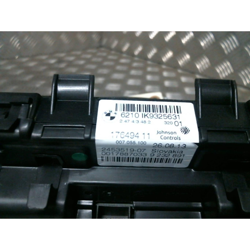 Compteur BMW SERIE 1 F21 Photo n°1