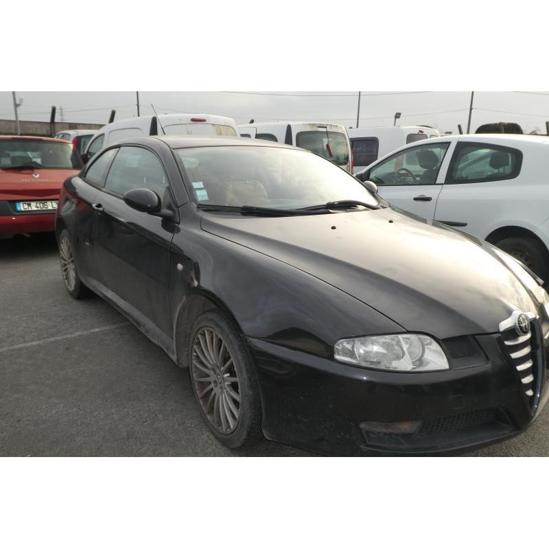 Attache ceinture avant droit ALFA ROMEO GT Photo n°4
