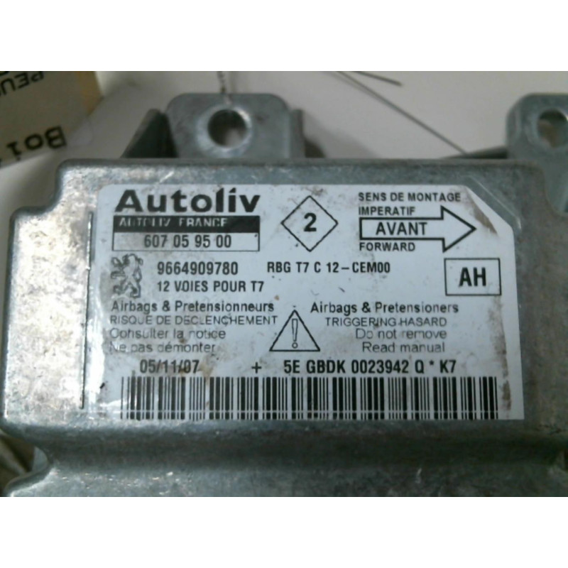 Boitier air bag PEUGEOT 308 1 Photo n°2