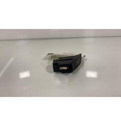 Bouton de warning AUDI A4 3 Photo n°1