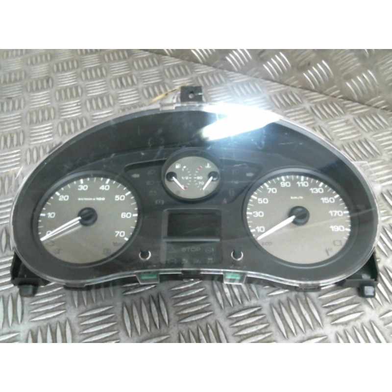 Compteur PEUGEOT PARTNER 2 Photo n°2