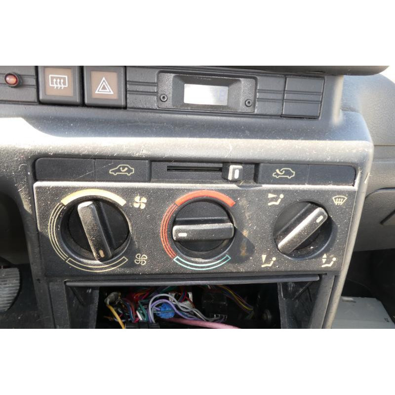 Bras essuie glace avant gauche PEUGEOT 405 Photo n°3