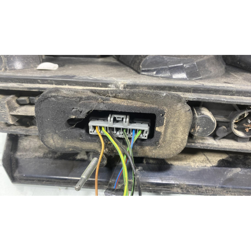 Feu arriere principal droit (feux) FORD C-MAX Photo n°3