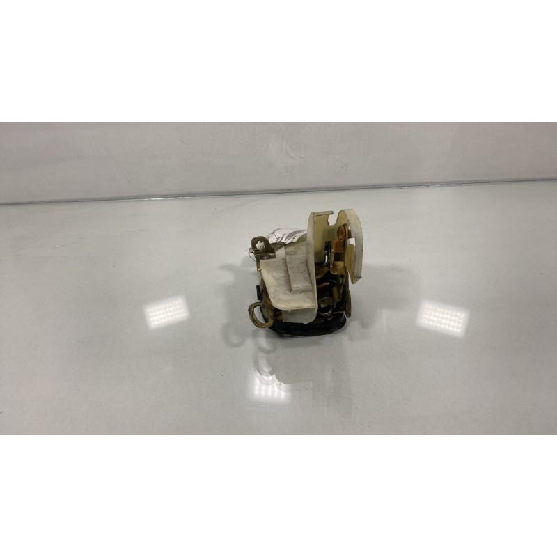 Serrure avant droit OPEL CORSA B Photo n°3