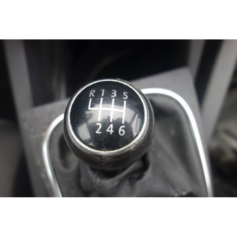 Poignee interieur avant droit VOLKSWAGEN GOLF 5 Photo n°11