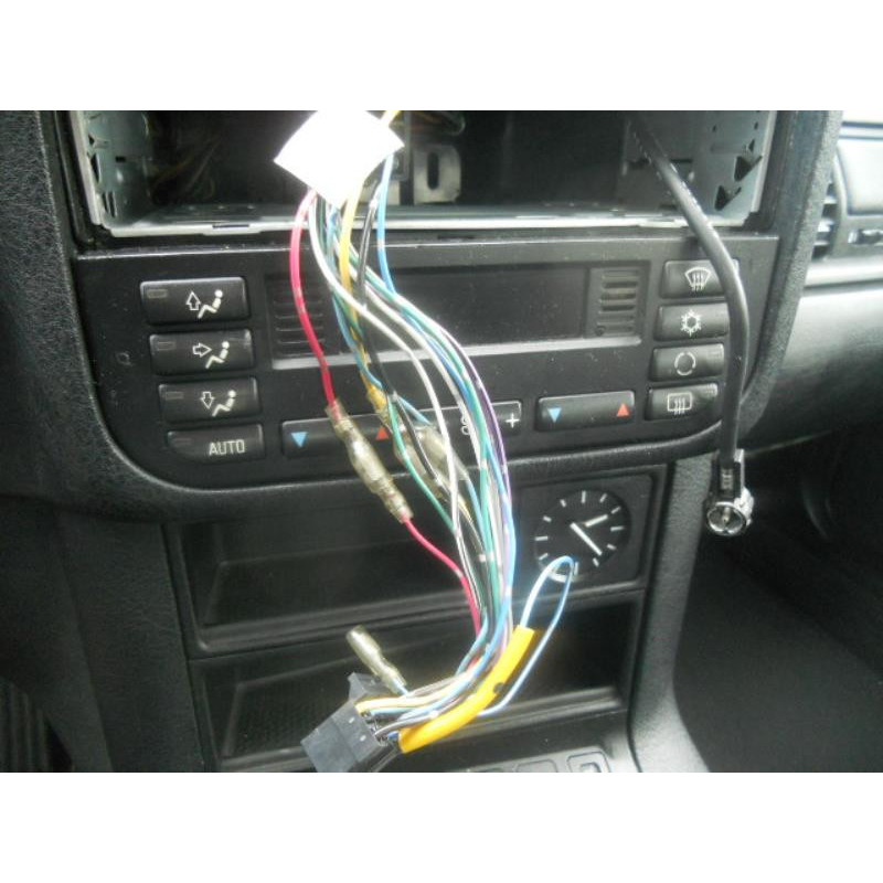 Verin de coffre BMW SERIE 3 E36 Photo n°7