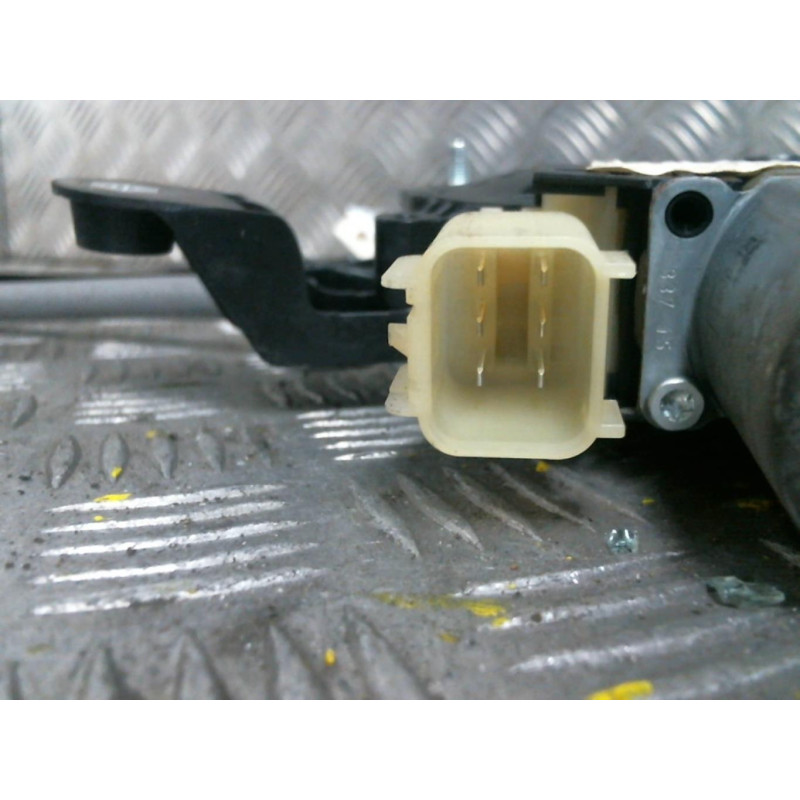 Leve vitre electrique arriere gauche FORD MONDEO 4 Photo n°2