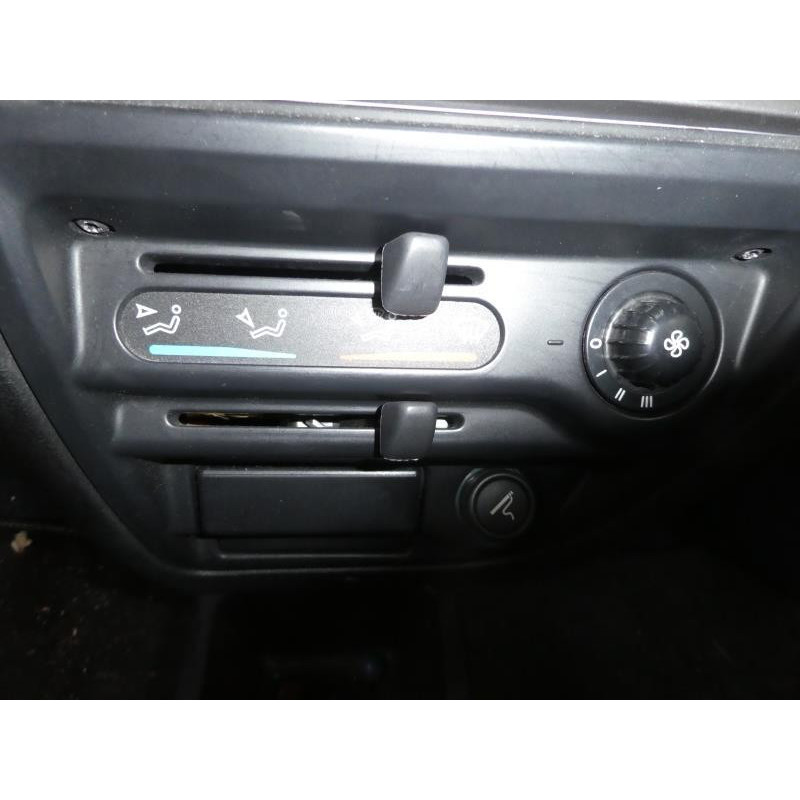 Ceinture arriere droit CITROEN SAXO Photo n°6