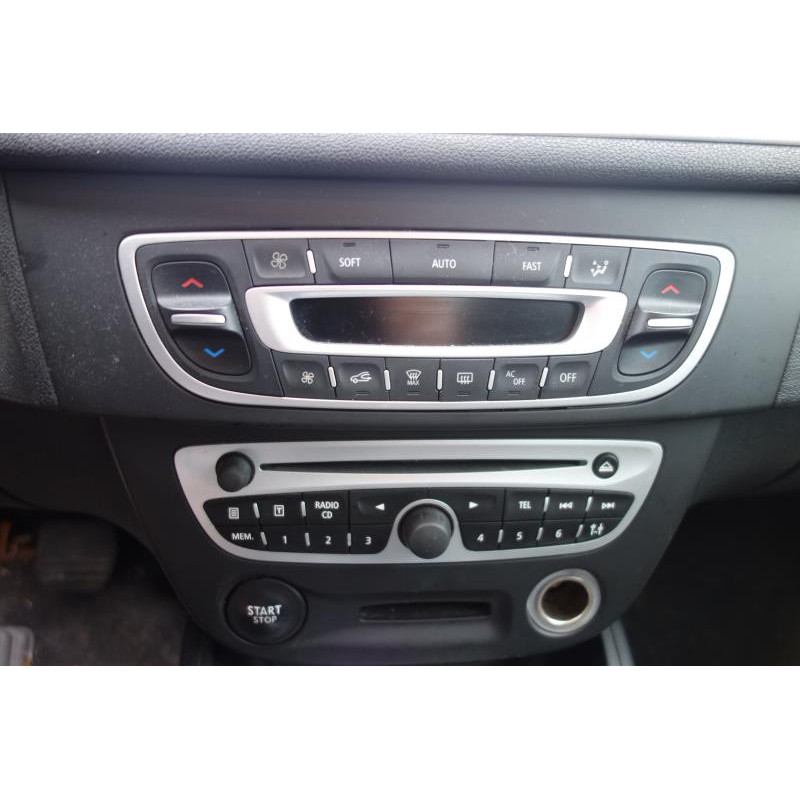 Compteur RENAULT MEGANE 3 Photo n°9