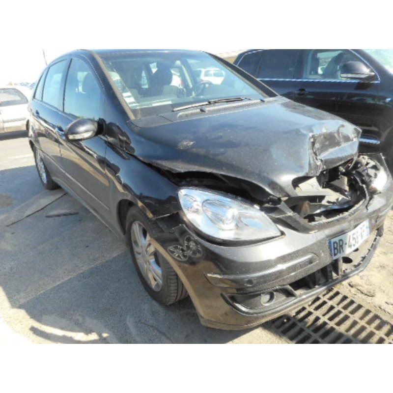 Verin de coffre MERCEDES CLASSE B 245 Photo n°4