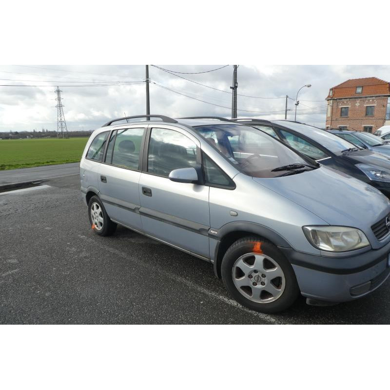 Aile avant gauche OPEL ZAFIRA A Photo n°8